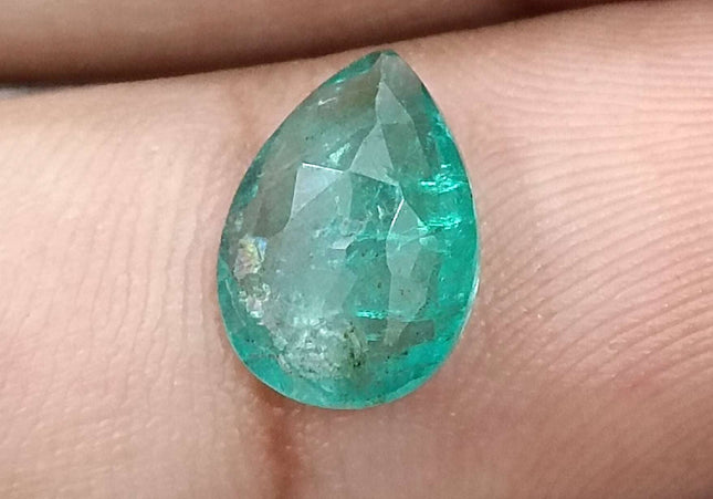GSI Certified 2.10ct Medium Light Green Natural Zambian Emerald Minor Oiled Loose Gemstone