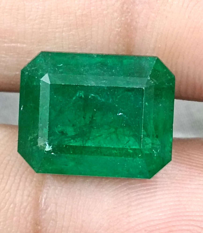 11.92ct Swat Emerald, Deep Vivid Green Natural Gemstone