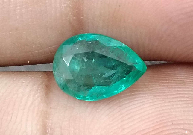 GSI Certified 2.10ct Medium Light Green Natural Zambian Emerald Minor Oiled Loose Gemstone