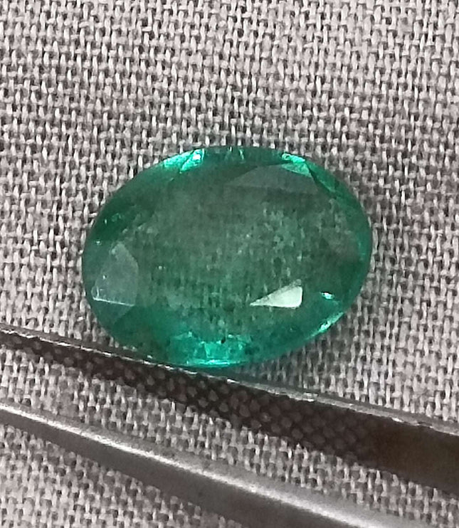 Zambian Emerald 2.55ct Certified Medium Light Green Oval Cut Gemstone