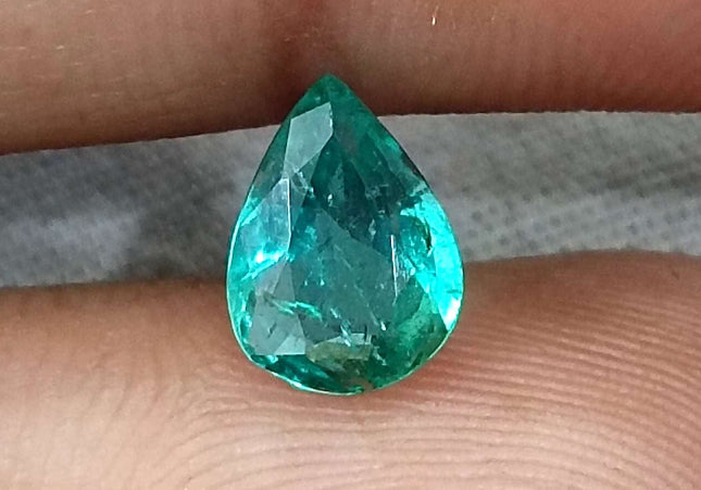 GSI Certified 1.15ct Medium Green Zambian Emerald Minor Oiled Loose Gemstone