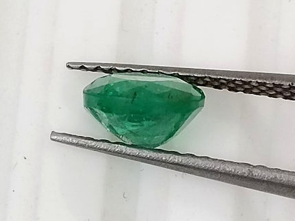 Zambian Emerald 0.88ct Vivid Green Round Cut Natural Gemstone