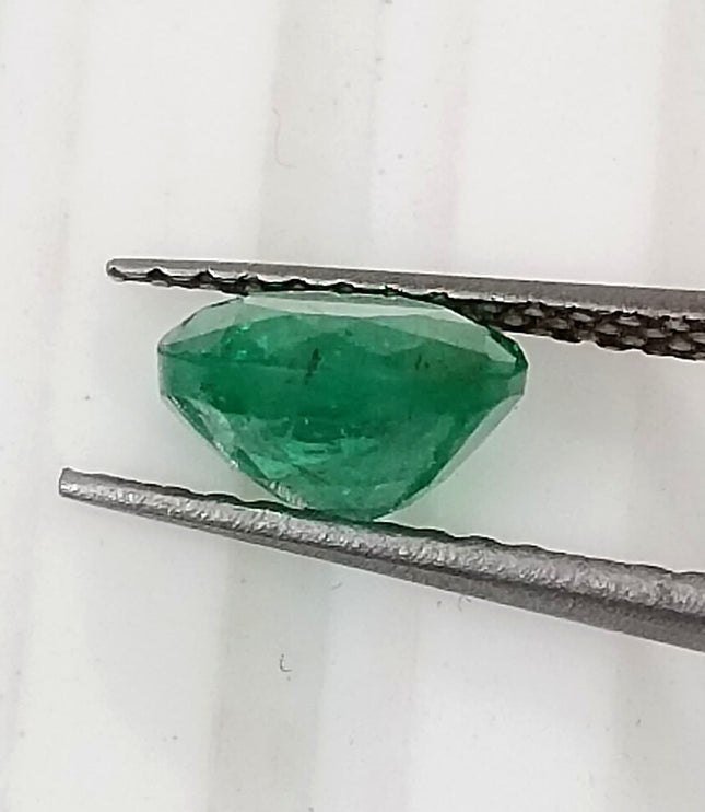 Zambian Emerald 0.88ct Vivid Green Round Cut Natural Gemstone