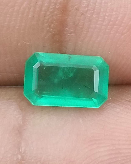 GSI Certified 1.52ct Medium Light Green Natural Zambian Emerald Minor Oiled Loose Gemstone