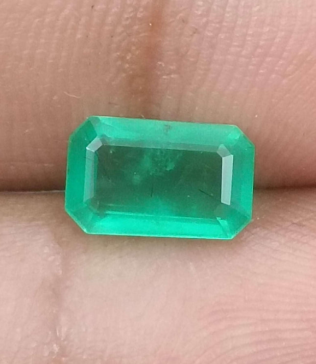 Certified 1.52ct Natural Zambian Emerald Stone.