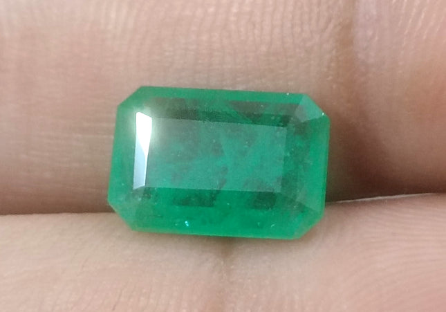 2.87ct GSI Certified Medium Green Zambian Emerald Minor Oiled Loose Gemstone