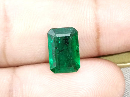 2.26ct Natural Emerald Vivid Green Zambian Octagon Cut Gemstone