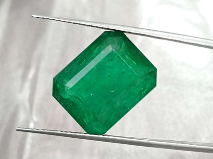 11.92ct Swat Emerald, Deep Vivid Green Natural Gemstone