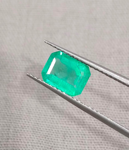 GSI Certified 1.12ct Colombian Emerald, 100% Natural Earth Mined Gemstone