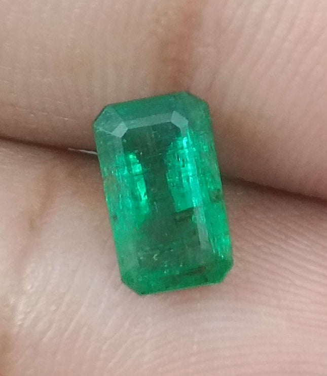 Panjshir Emerald 1.68ct Certified Deep Golden Green Natural Stone