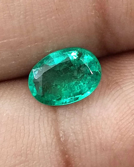 GSI Certified 1.24ct Vivid Green Oval Cut Zambian Emerald Minor Oiled Loose Gemstone
