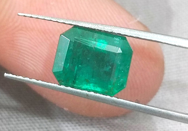 GSI Certified Deep Forest Green Natural Zambian Emerald Minor Oiled Loose Gemstone