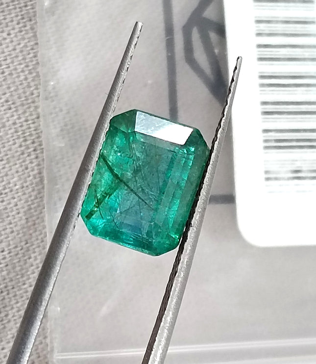 GSI Certified 2.69ct Zambian Emerald, 100% Natural Earth Mined Gemstone