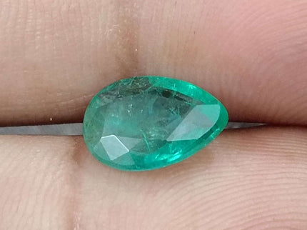 Certified 2.10ct Natural Zambian Emerald