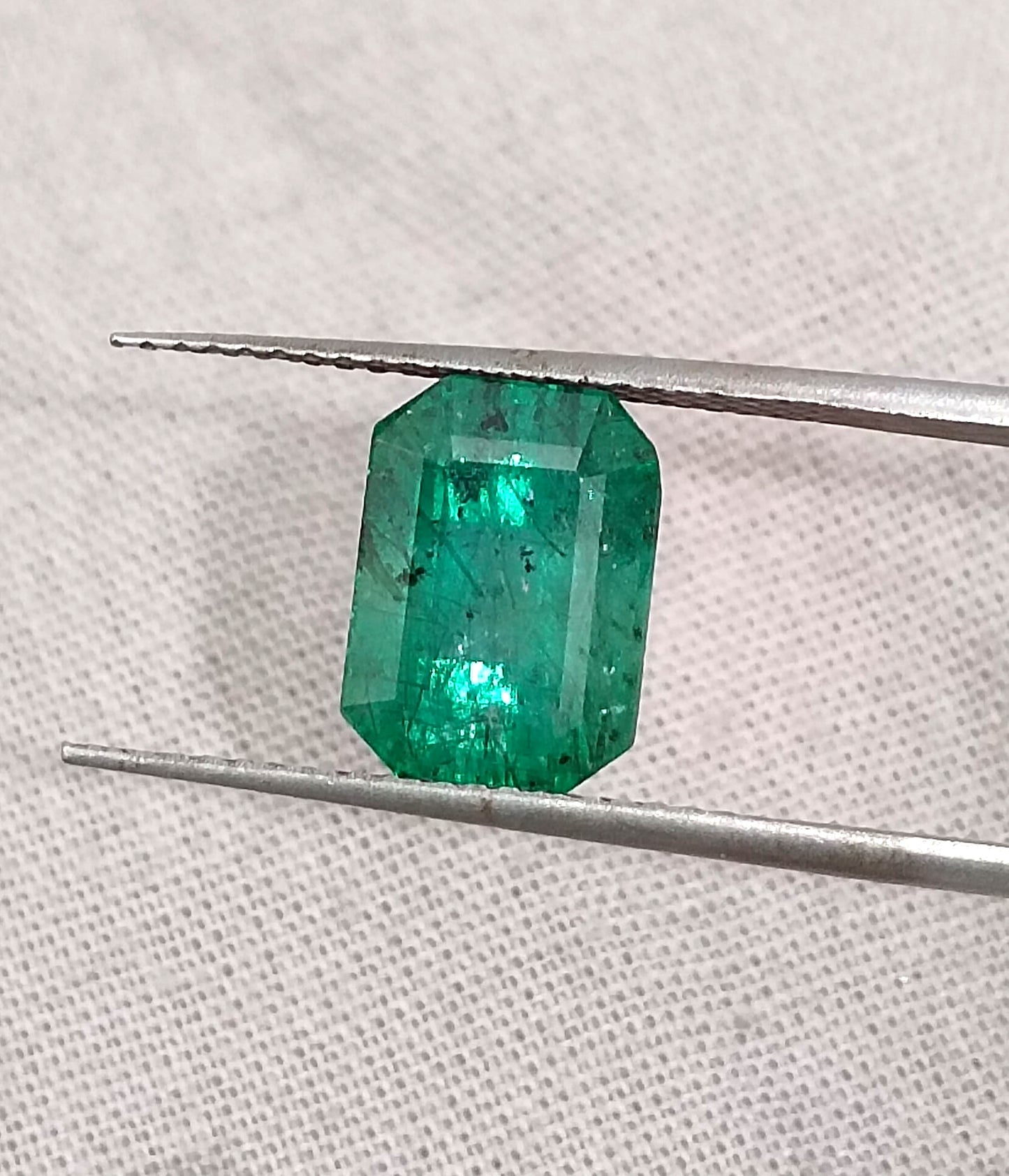 GSI Certified 3.51ct Zambian Emerald , 100% Natural Gem