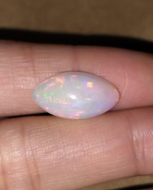 5.04ct Ethiopian Welo mine Opal, 100% Natural Earth Mined Gemstone.