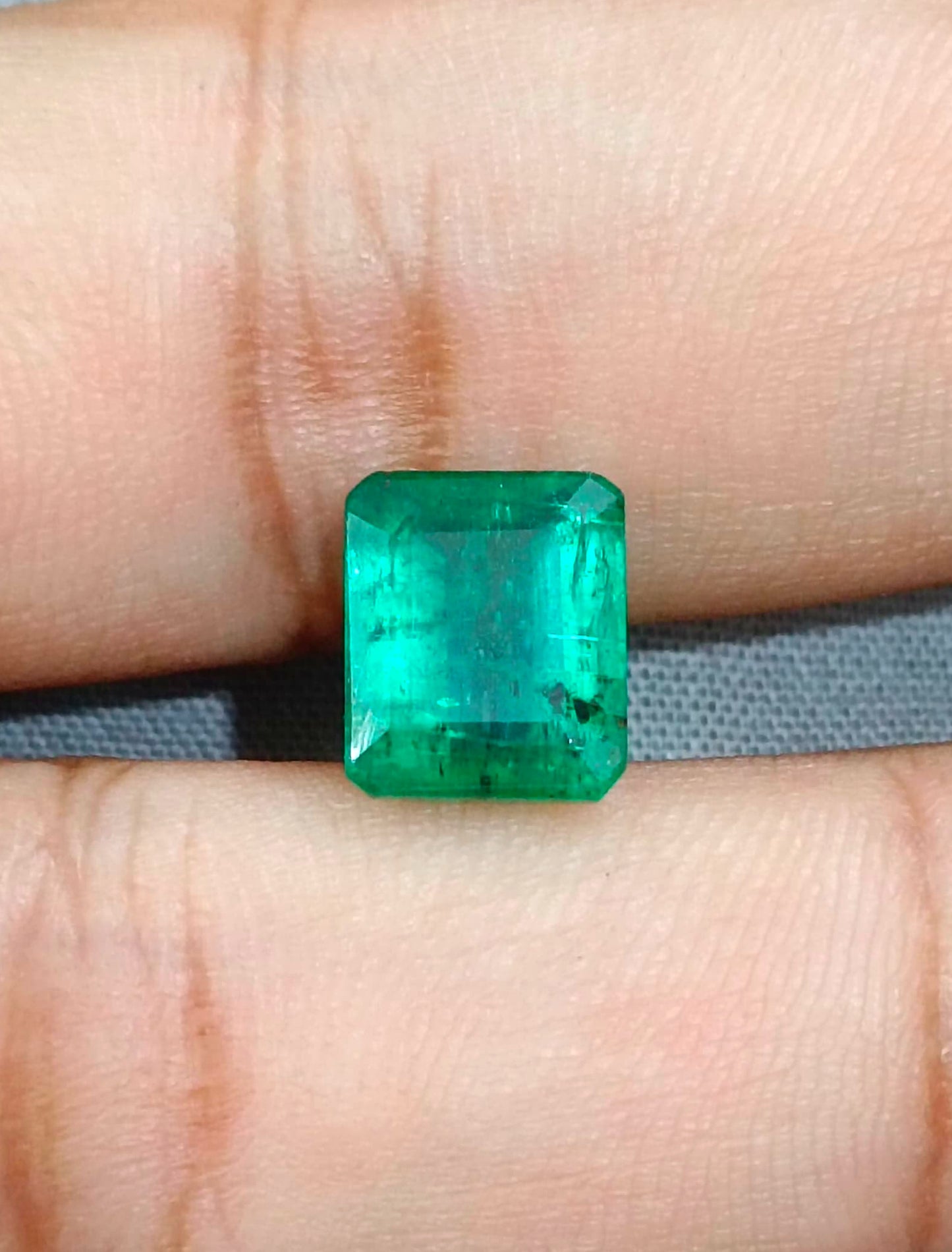 3.33ct Top Golden Green Swat Emerald, 100% Natural Gemstone