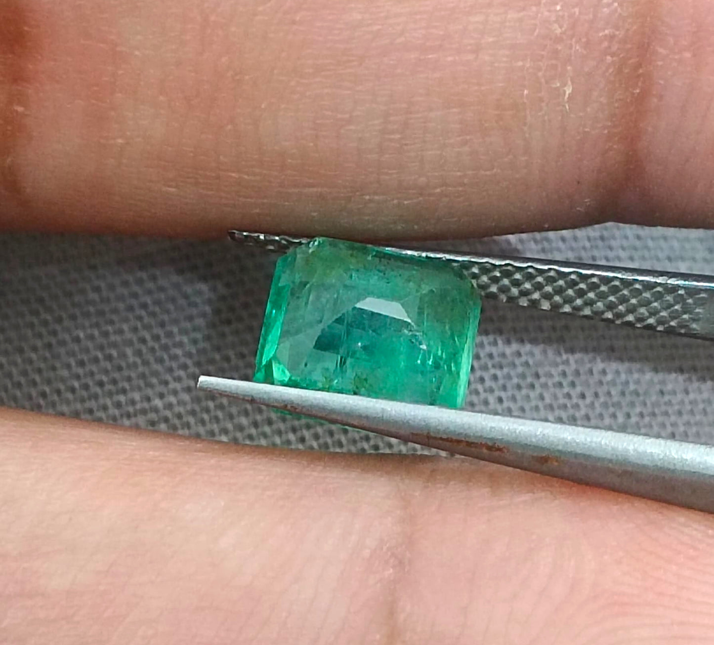 2.13ct Panjshir Emerald, 100% Natural Earth Mined Gemstone.