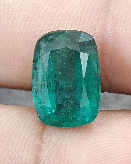 7.34ct Natural Zambian Emerald, Deep Green Cushion Cut Minor oiled Loose Gemstone.