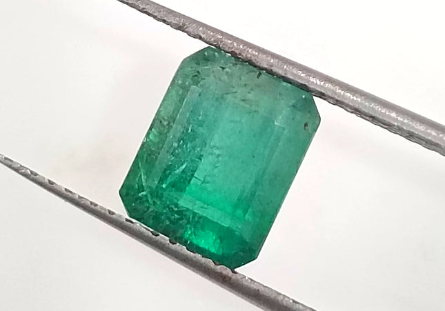 GSI Certified 2.42ct Medium Green Zambian Emerald, Natural Gemstone