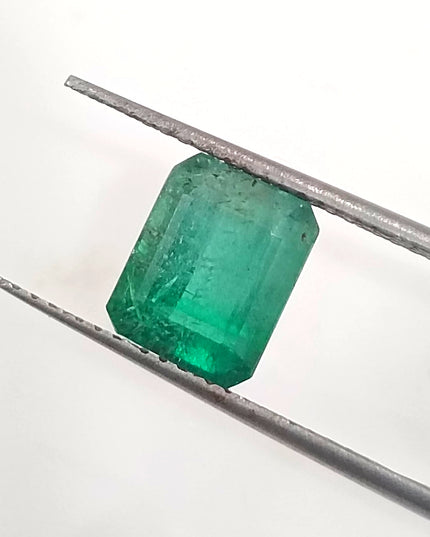GSI Certified 2.42ct Medium Green Zambian Emerald, Natural Gemstone