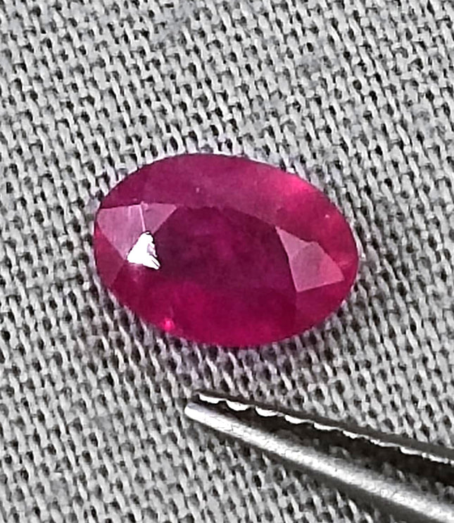 Mozambique Ruby 0.90ct Certified Natural Untreated Blood Red Gemstone