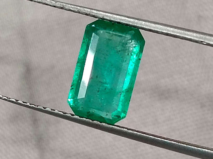 1.92ct Certified Panjshir Emerald, Medium Green Loose Gemstone