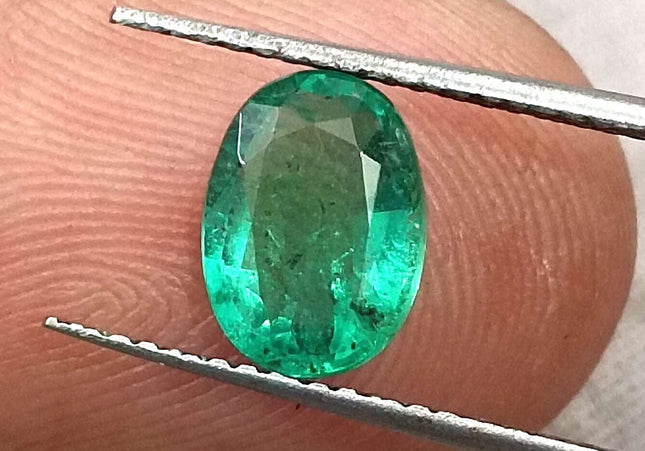 GSI Certified 1.24ct Vivid Green Oval Cut Zambian Emerald Minor Oiled Loose Gemstone