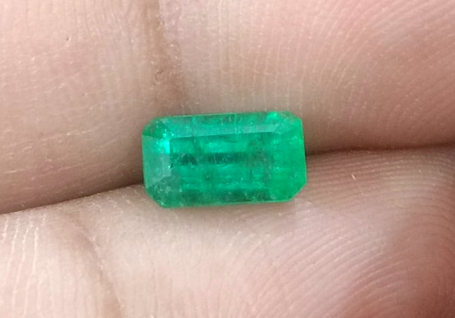 GSI Certified 1.44ct Medium Deep Green Natural Panjshir Emerald Minor Oiled Loose Gemstone