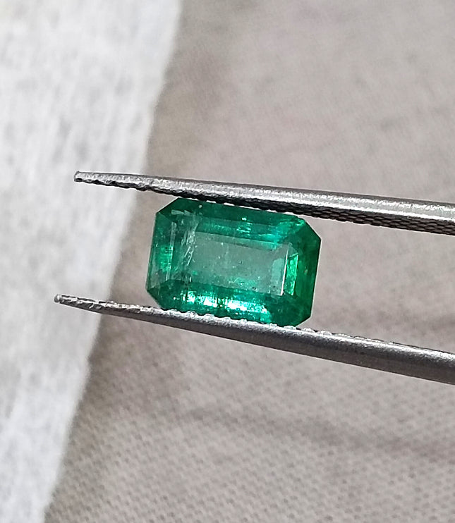 1.04ct Deep Green Natural Emerald Minor Oil Shiny Octagon Cut Gemstone