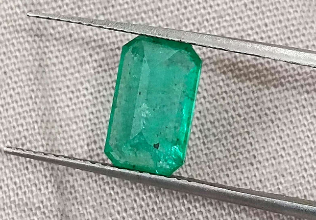GSI Certified 1.92ct Medium Green Panjshir Emerald Minor Oiled Loose Gemstone