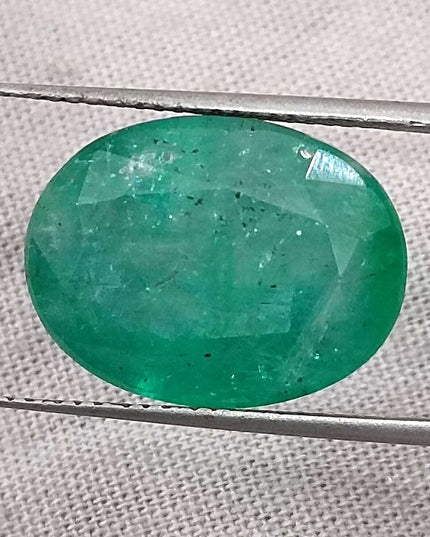 Big 10.20ct Zambian Emerald, Grass Green Oval cut Moderately Oiled Loose Gemstone.