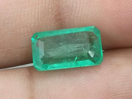 Zambian Emerald 2.74ct Certified Natural Medium Light Green Octagon Cut Loose Stone