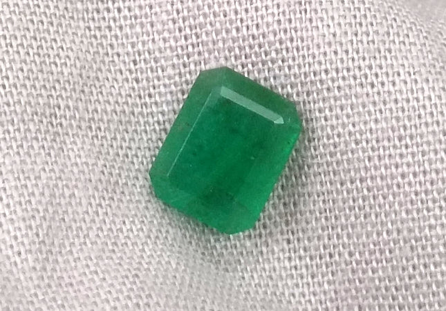 GSI Certified 1.50ct Deep Green Zambian Emerald Minor Oiled Loose Gemstone