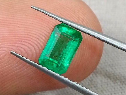 Vivid Green Zambian Emerald 0.98ct Natural Certified Octagon Cut Loose Gemstone