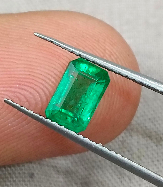 Vivid Green Zambian Emerald 0.98ct Natural Certified Octagon Cut Loose Gemstone