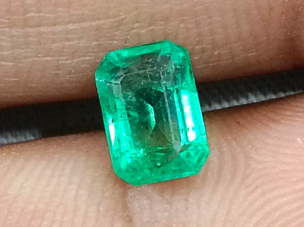 GSI Certified 1.37ct Panjshir Emerald Medium Intense Green Natural Earth Mined Gemstone