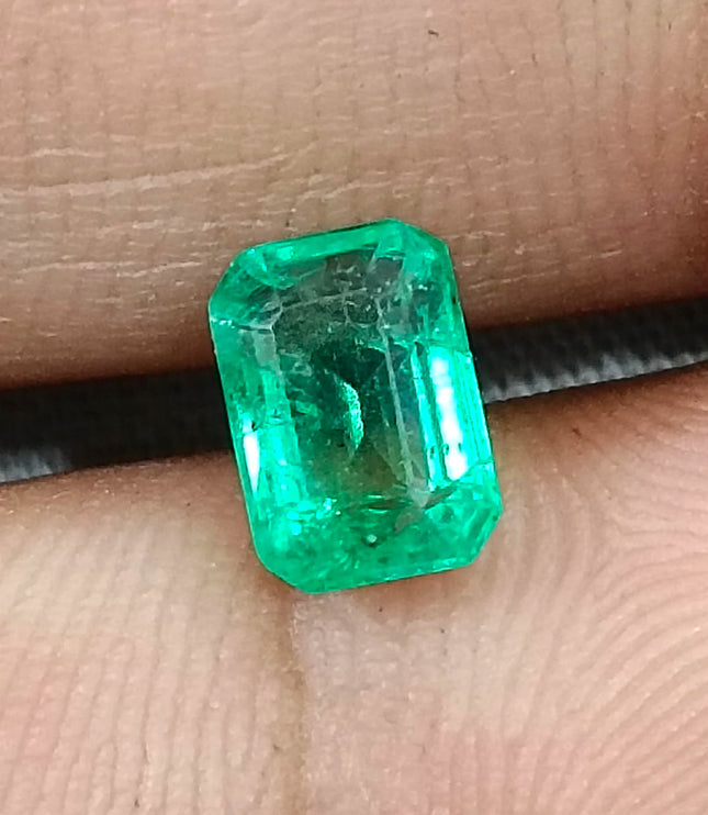 GSI Certified 1.37ct Panjshir Emerald Medium Intense Green Natural Earth Mined Gemstone