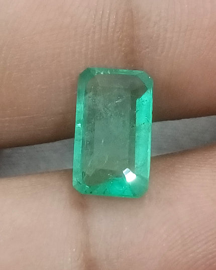 2.74ct GSI Certified Medium Green Zambian Emerald Minor Oiled Loose Gemstone