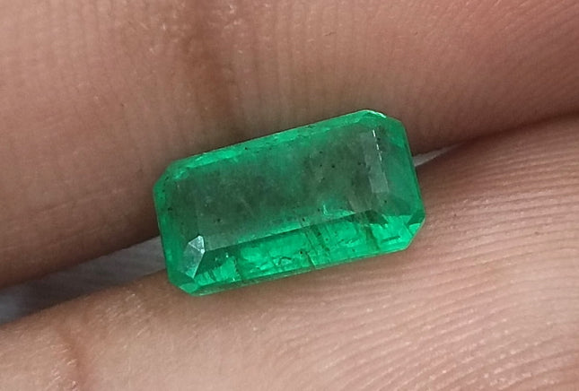 1.84ct Natural Panjshir Emerald Medium Parrot Green Octagon Gemstone